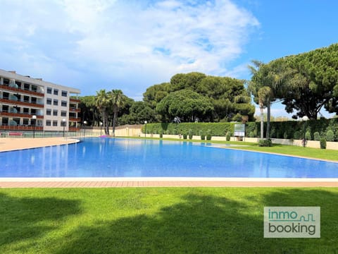 Day, Garden, Swimming pool