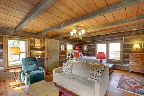 Scenic Hot Springs Retreat Near Appalachian Trail! Apartment in Hot Springs