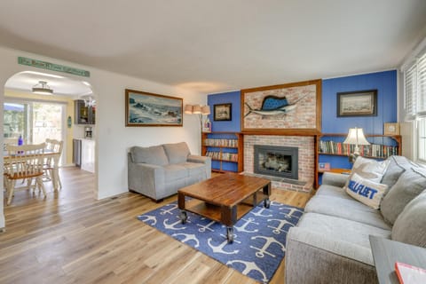 Bike to Cape Cod Sights Home with Backyard Oasis House in North Eastham