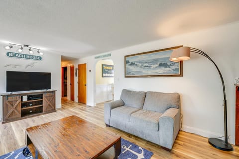 Bike to Cape Cod Sights Home with Backyard Oasis House in North Eastham