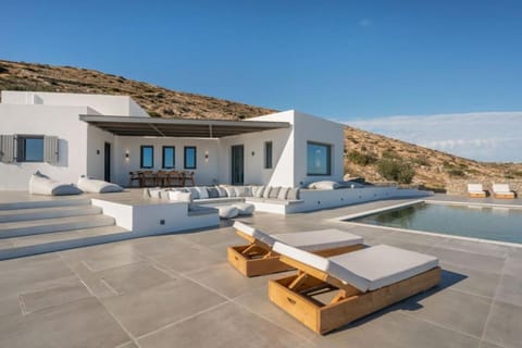 Property building, Day, Seating area, Pool view, Swimming pool, sunbed