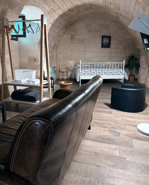 Hot Tub, Photo of the whole room, Bedroom