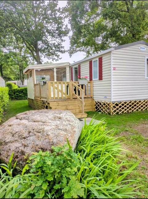 mobil home Eleganzia domaine de kerlann Campground/ 
RV Resort in Pont-Aven