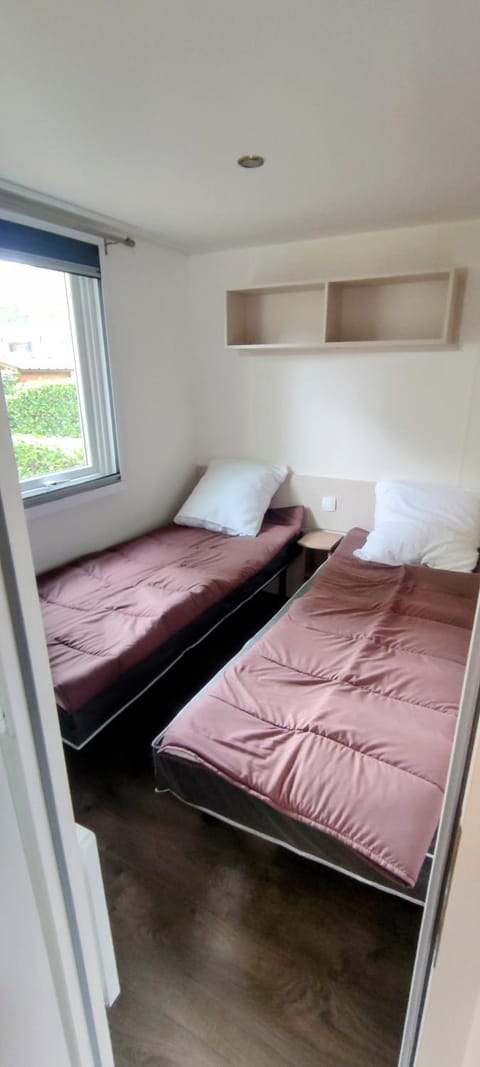 mobil home Eleganzia domaine de kerlann Campground/ 
RV Resort in Pont-Aven