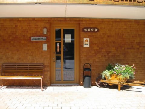 Facade/entrance, Property logo or sign, Certificate/Award