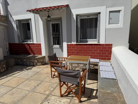 MantasHouse Apartment in Spetses