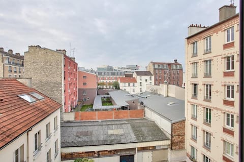 Cocon calme et lumineux - Clichy Apartment in Clichy