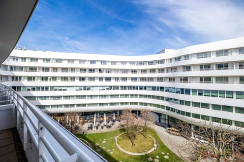 Day, Balcony/Terrace, Garden view, Inner courtyard view