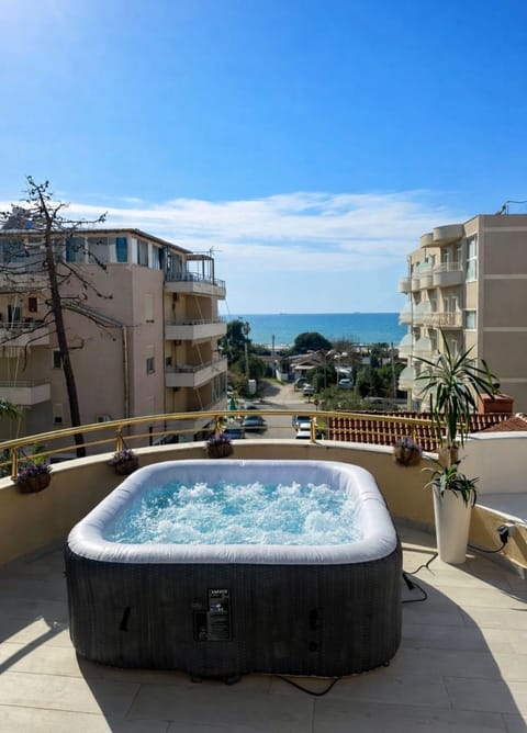 Patio, Day, Balcony/Terrace
