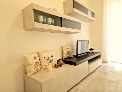 Communal lounge/ TV room, TV and multimedia, Evening entertainment, air conditioner