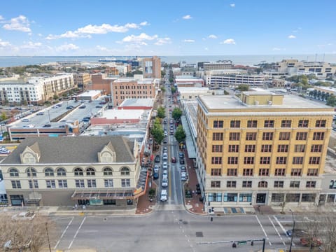 Lind Haven at Sweet Retreat by Vacation Homes Collection House in Perdido Key