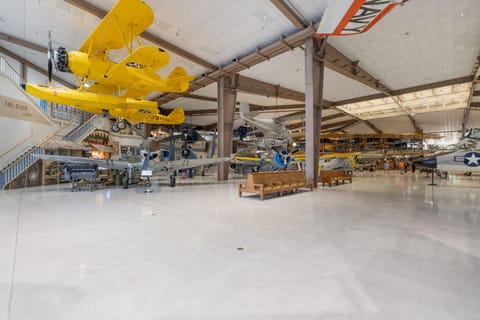 Lind Haven at Sweet Retreat by Vacation Homes Collection House in Perdido Key