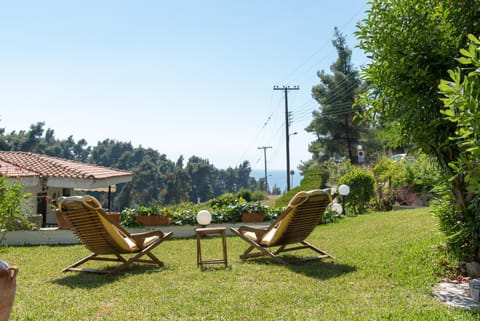 Garden, Balcony/Terrace, Mountain view
