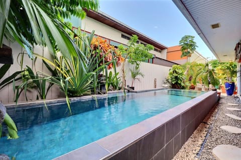 Garden, Swimming pool