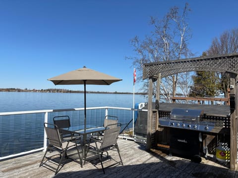 BBQ facilities, Lake view