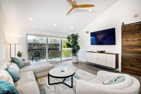 Sea Bluff - Direct Beach Access House in Leucadia