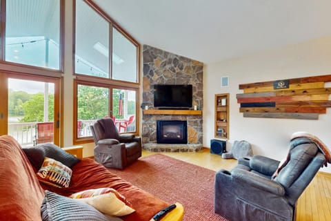 The Perch House in Lake Anna