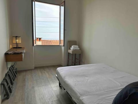 PEYRONNET - Fabulous 2 bedrooms - Sea view - Beach 2min away Apartment in Menton