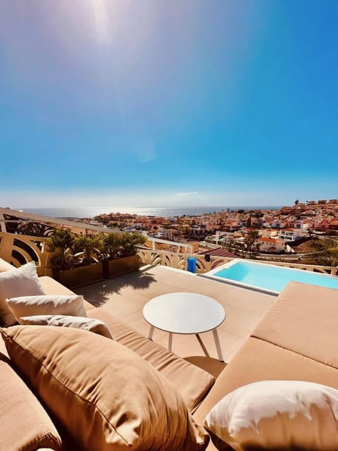 Sea view, Swimming pool