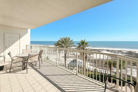 Natural landscape, View (from property/room), Balcony/Terrace, Beach, Sea view