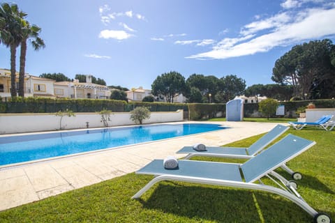 Day, Natural landscape, Garden, Garden view, Pool view, Swimming pool, sunbed