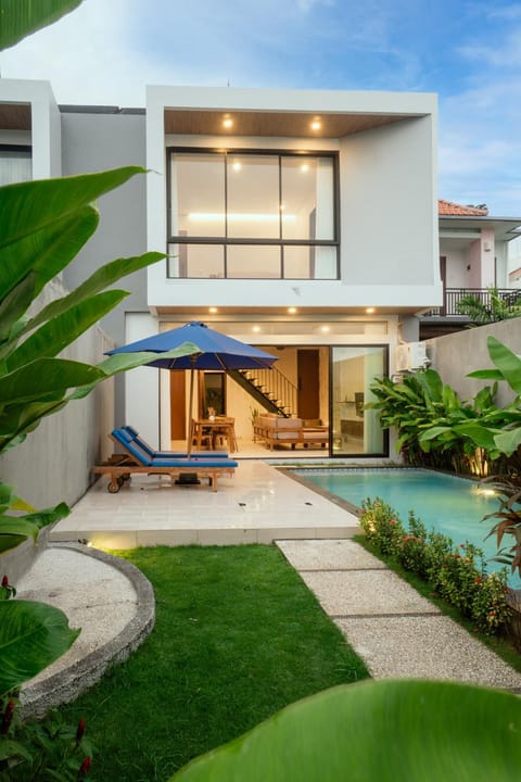 Property building, Garden