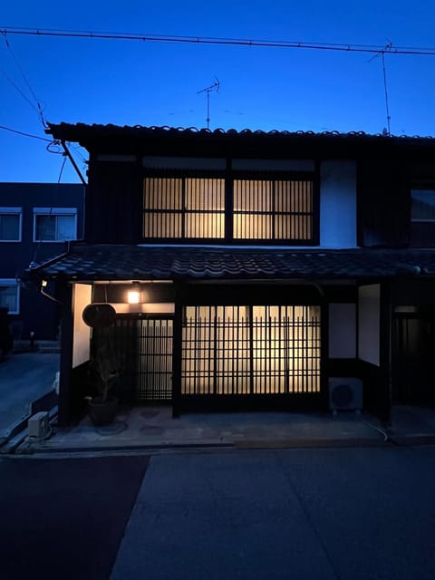 Property building, Night