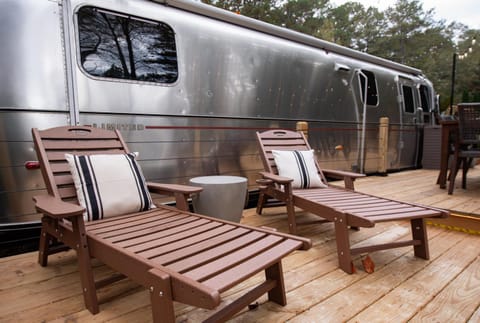 Seating area, sunbed