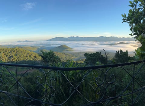 Balcony/Terrace, Mountain view