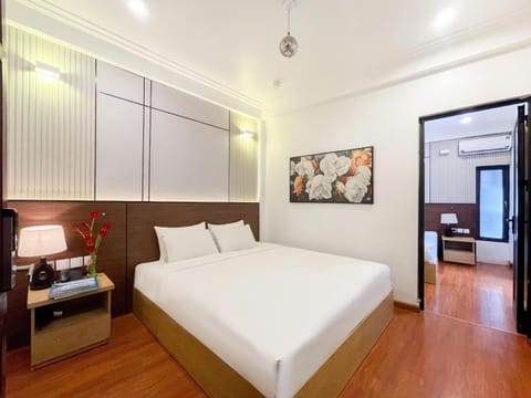 Bed, Photo of the whole room, Bedroom, air conditioner