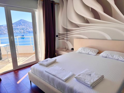 Bed, Natural landscape, Photo of the whole room, Bedroom, Mountain view, towels