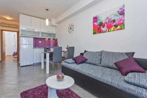 Kitchen or kitchenette, Living room, Dining area