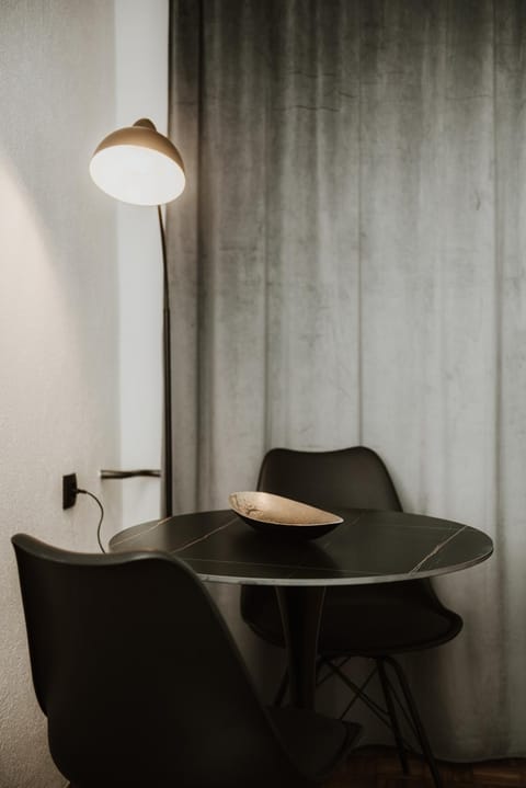 TV and multimedia, Living room, Dining area, air conditioner