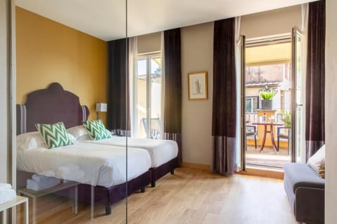 Bed, Balcony/Terrace, Photo of the whole room, Bedroom