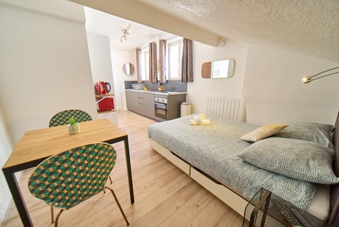 Salengro, Cosy Studio - Gauche Apartment in Villeurbanne