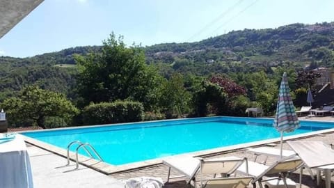 Swimming and Sun Apartment in Province of Brescia