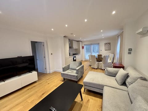 Communal lounge/ TV room, Living room