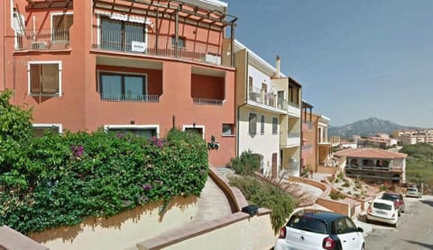 Property building, Street view