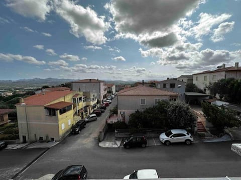 Neighbourhood, View (from property/room), Mountain view, Street view