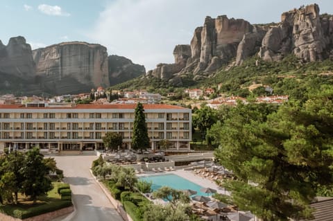 Property building, Nearby landmark, Natural landscape, Landmark view