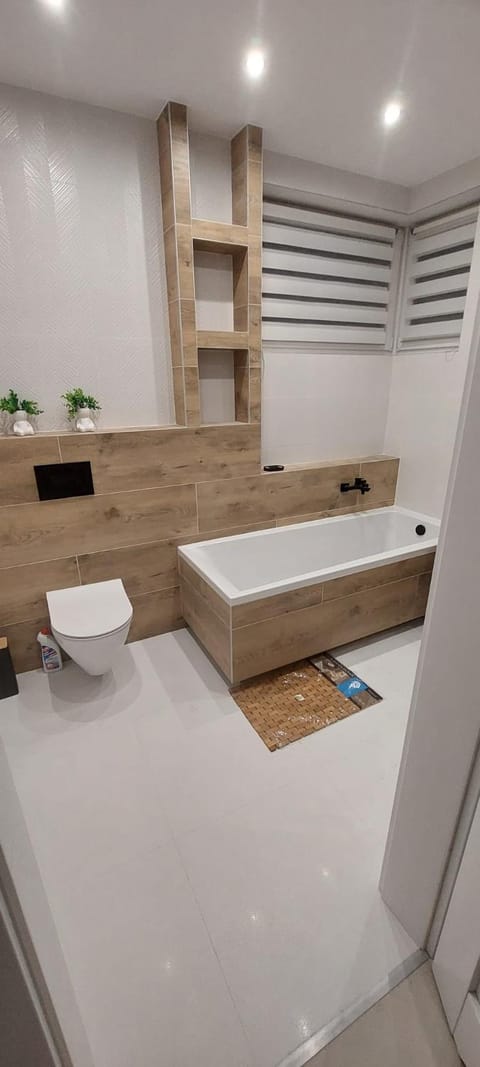 Bathroom, Bath
