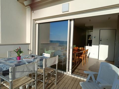 Balcony/Terrace, Dining area, Sea view