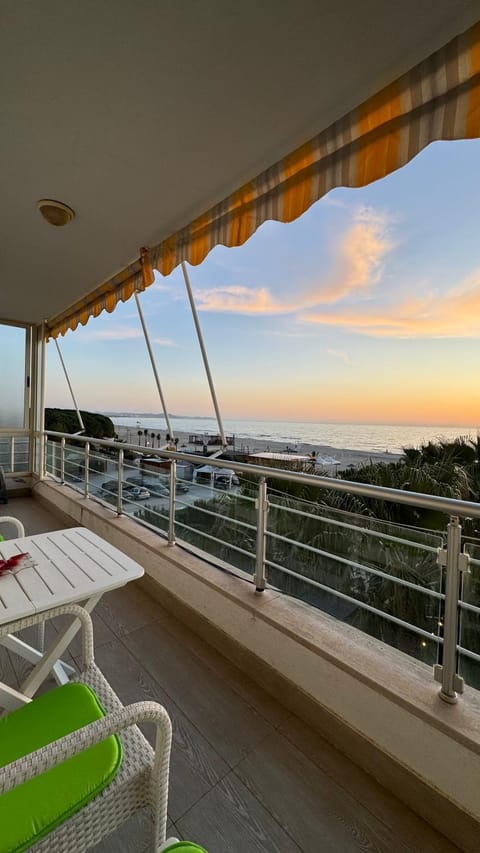 Balcony/Terrace, Seating area, Sea view