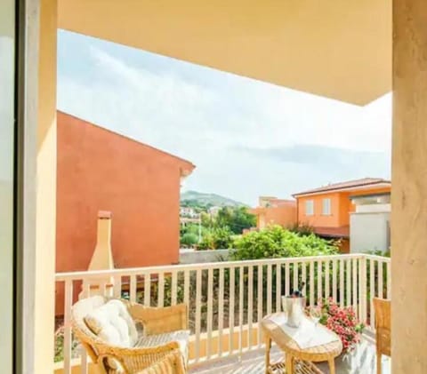 Natural landscape, View (from property/room), Balcony/Terrace