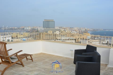 View (from property/room), Balcony/Terrace, Balcony/Terrace, City view, Sea view