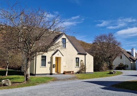 Property building, Spring, Day