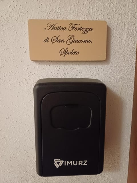 Antica Fortezza di San Giacomo, Spoleto Apartment in Umbria