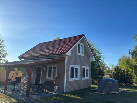 Property building, Garden, Garden view