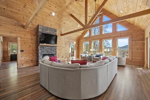 Sunshine Hill House in Fairview