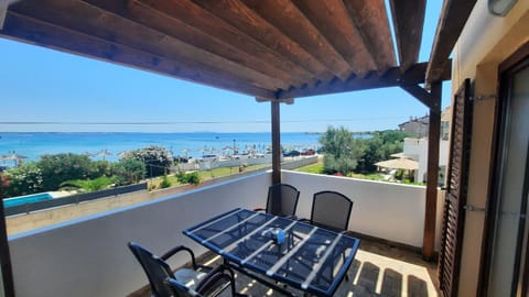 Day, View (from property/room), Balcony/Terrace, Seating area, Sea view